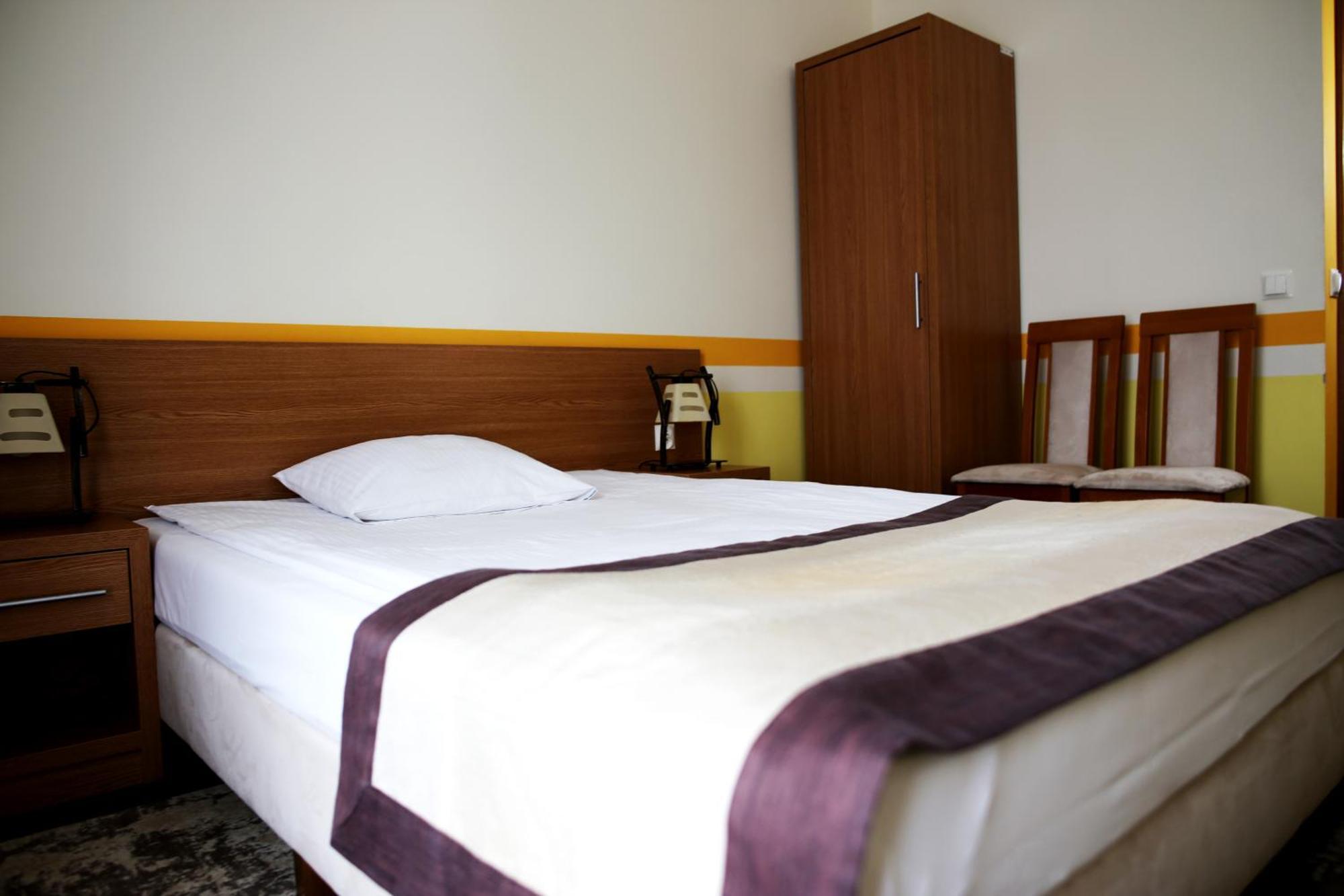 Hotel Folklor Miedzyrzec Podlaski Room photo