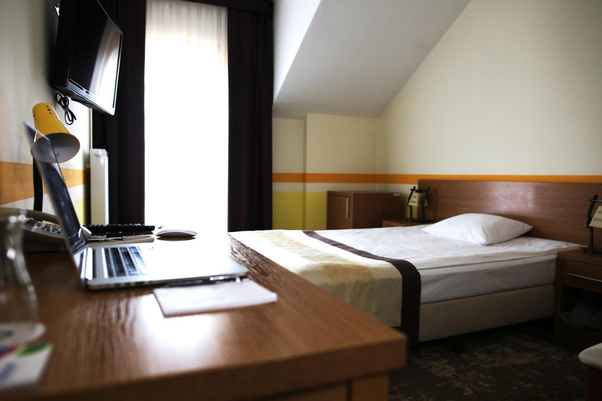 Hotel Folklor Miedzyrzec Podlaski Room photo