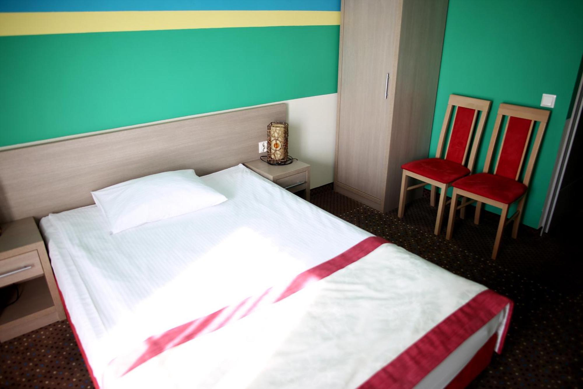 Hotel Folklor Miedzyrzec Podlaski Room photo